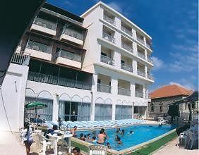 Le Crillon Hotel Brummana Eksteriør billede